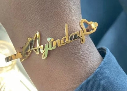 Nameplate bangle bracelet