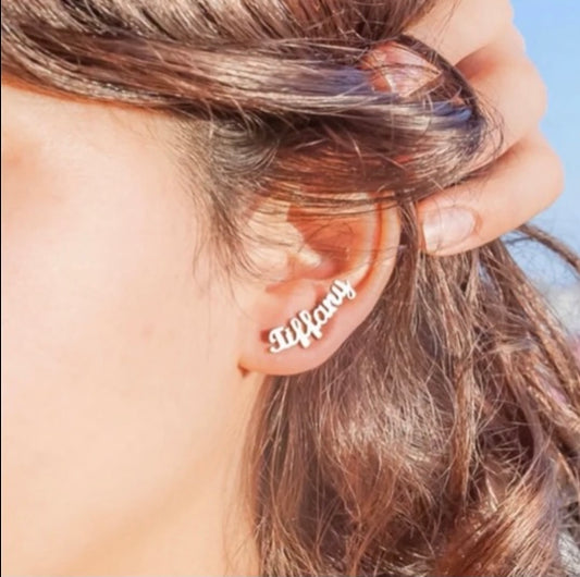 Name plate stud earrings