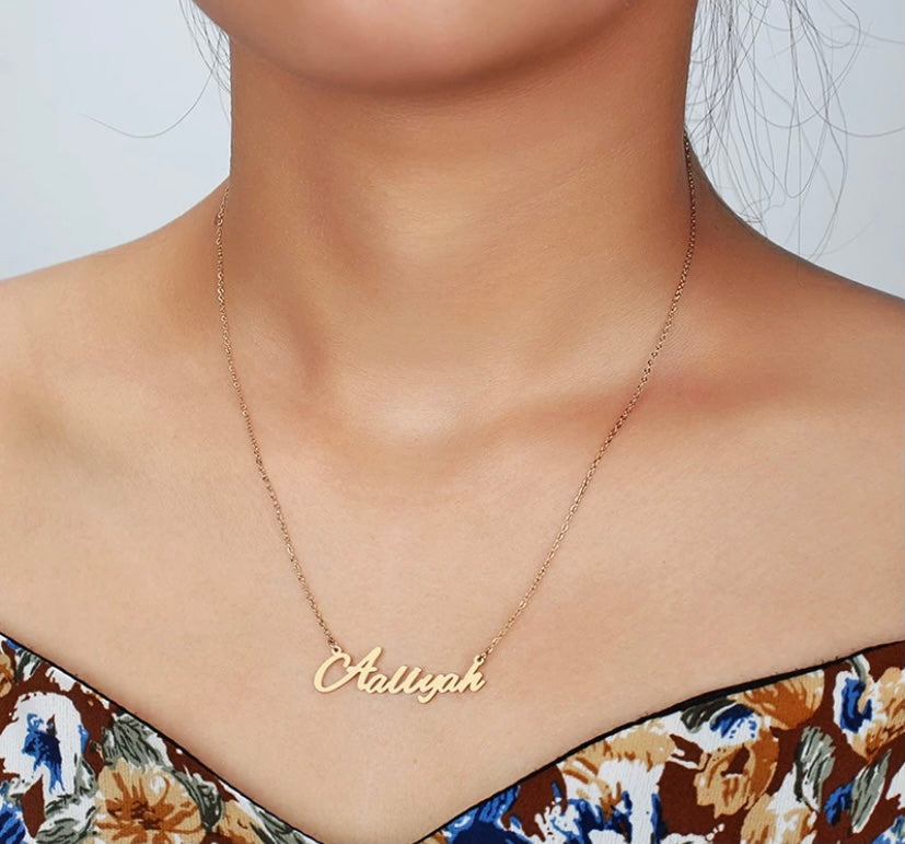 Carrie necklace